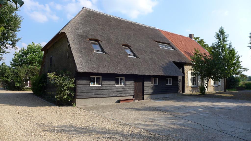 B&B De Luijenbergh Oud-Gastel Exterior photo